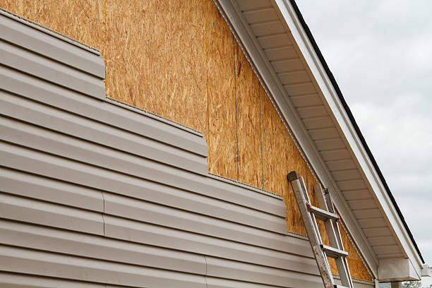 Professional Wood Siding technician working in Hutchinson, PA